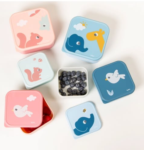 Potes infantis com estampas de animais